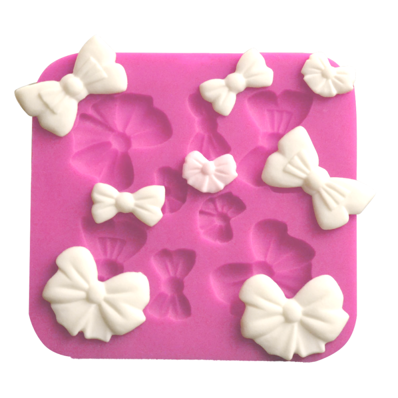 Cesil silikonski kalup Set 8 Mašni 12,5x12,5cm